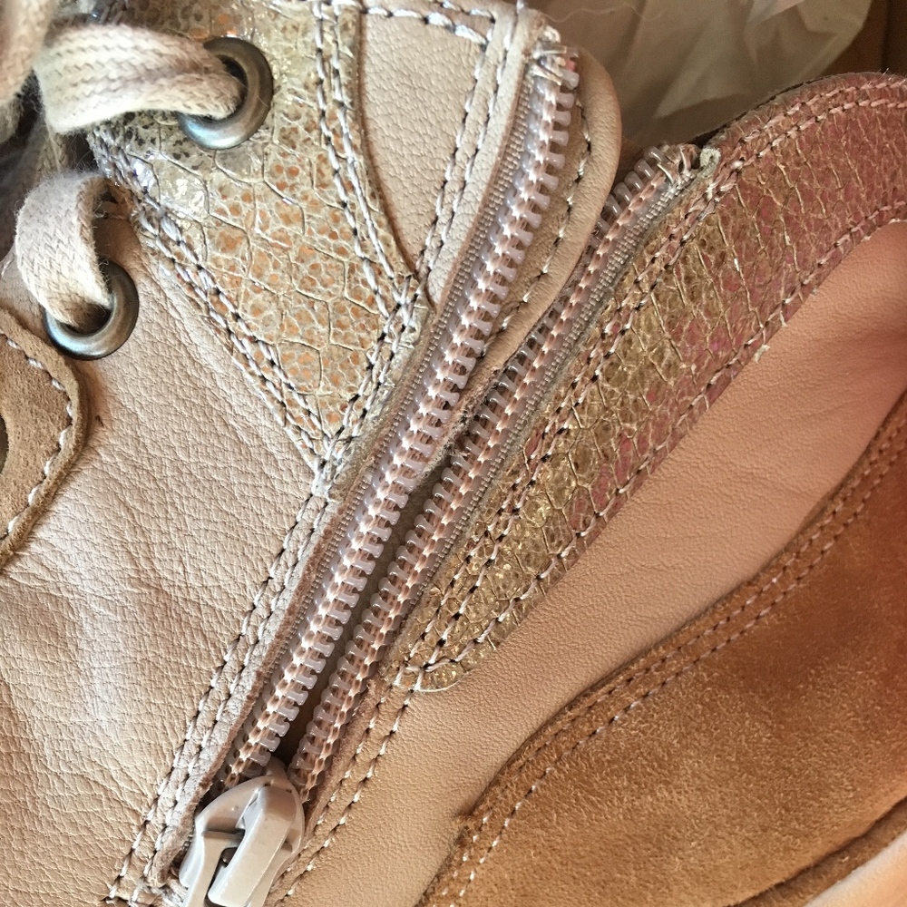boots booties - Picture 6 of 6